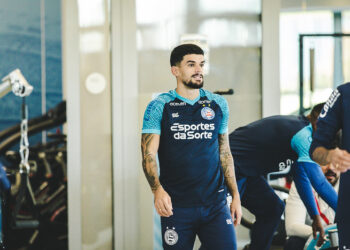 Bahia anuncia renovação com o meia Cauly até o final de 2028
