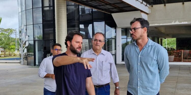 Bahia discute parceria com o Parque Tecnológico da Bahia