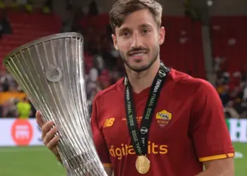 Bahia, Flamengo e Palmeiras disputam a contratação do lateral Matías Viña