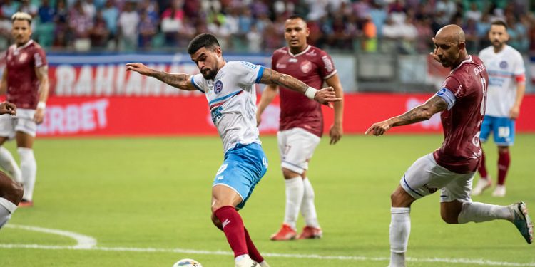 Com gols de Everton Ribeiro e Rafael Ratão, Bahia vence o Barcelona de Ilhéus por 2 a 0 na Fonte Nova