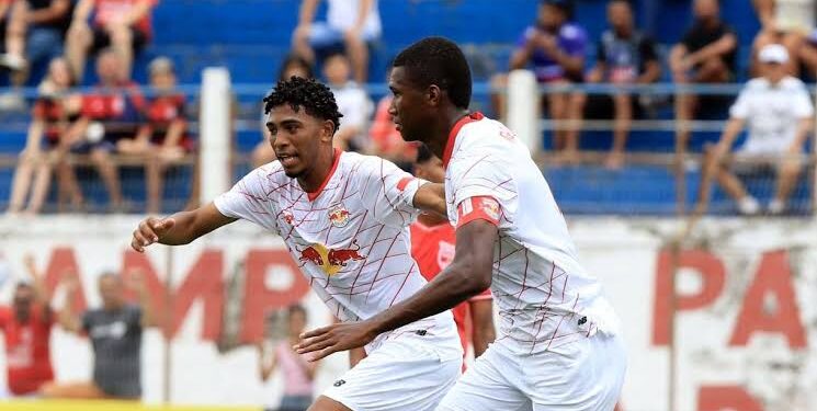 De virada, Bahia é derrotado pelo RB Bragantino e se complica na Copinha