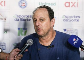 Rogério Ceni analisa triunfo e explica mudanças