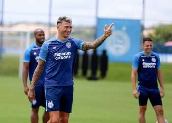 Bahia encerra preparação para o Ba-Vi com treino tático na Cidade Tricolor