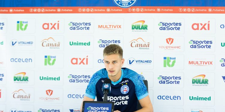 “A cada jogo vamos tendo mais vivências e experiências”, diz Jota em entrevista