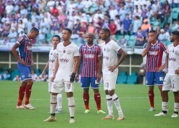 Bahia vence o Jacuipense por 2 a 0 e avança as semifinais do Campeonato Baiano