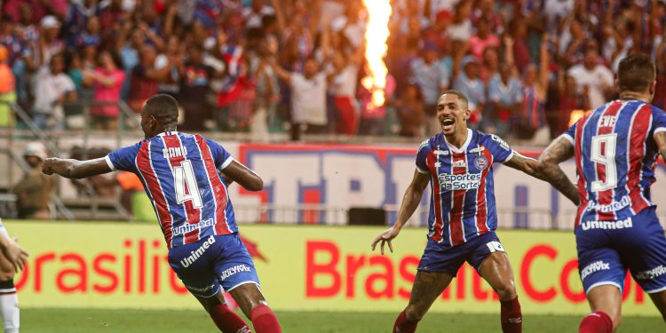 De virada, Bahia vence o clássico contra o Vitória por 2 a 1 e se classifica na Copa do Nordeste