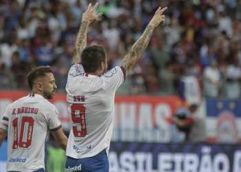 Com gol de Everaldo, Bahia vence o Grêmio por 1 a 0 na Arena Fonte Nova