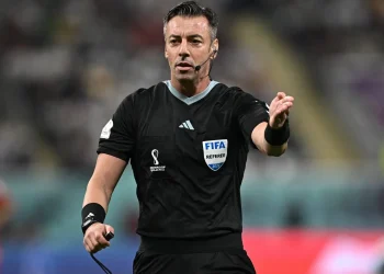 Raphael Claus apita clássico entre Bahia e Vitória neste domingo, no Barradão