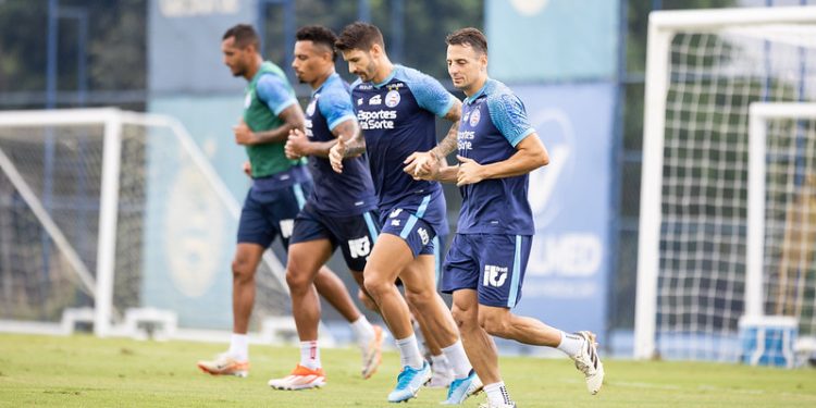 Com treino setorizado, Bahia segue preparação pra jogo contra o Atlético-MG