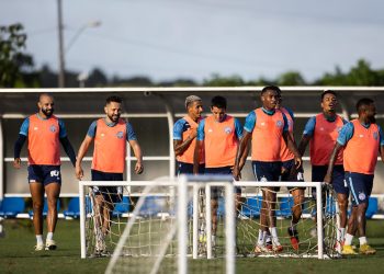 Em busca da liderança, Bahia treina parte tática visando confronto diante do Bragantino