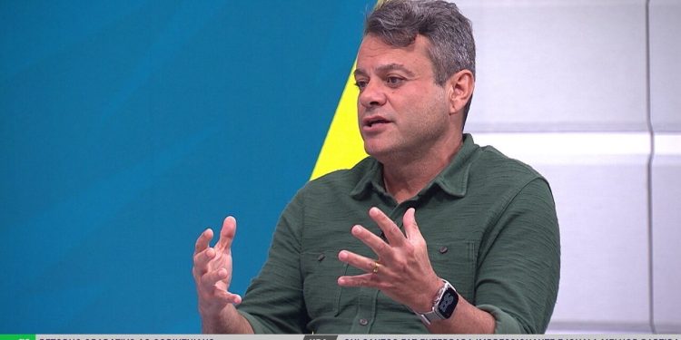 Eric Farias revela postura do Bahia para janela de transferências: ‘Não vai derramar muito dinheiro’