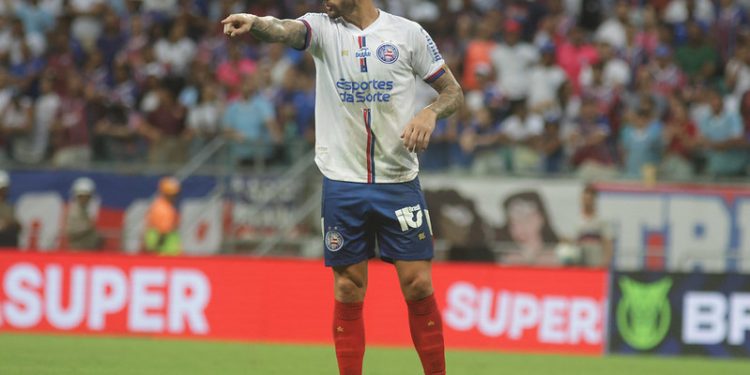 Everaldo entra para TOP-5 de maiores artilheiros da Arena Fonte Nova