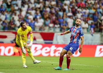 Goleiro do Bragantino se diz magoado após derrota para o Bahia: ‘Queria ganhar esse jogo’