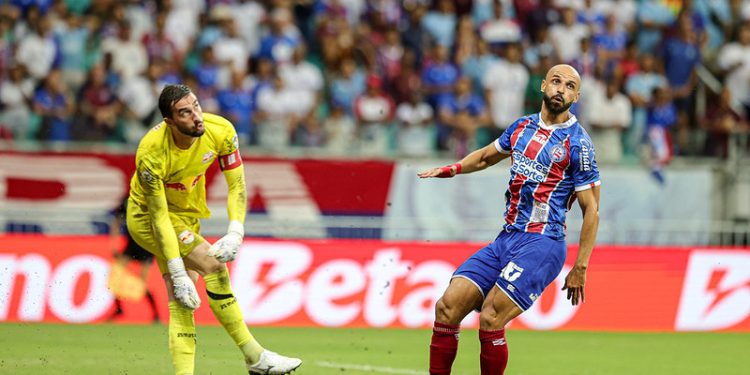 Goleiro do Bragantino se diz magoado após derrota para o Bahia: ‘Queria ganhar esse jogo’