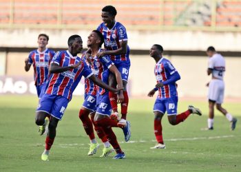 Jogando em Pituaçu, Bahia vence o São Paulo por 3 a 2 pelo Brasileirão Sub-20