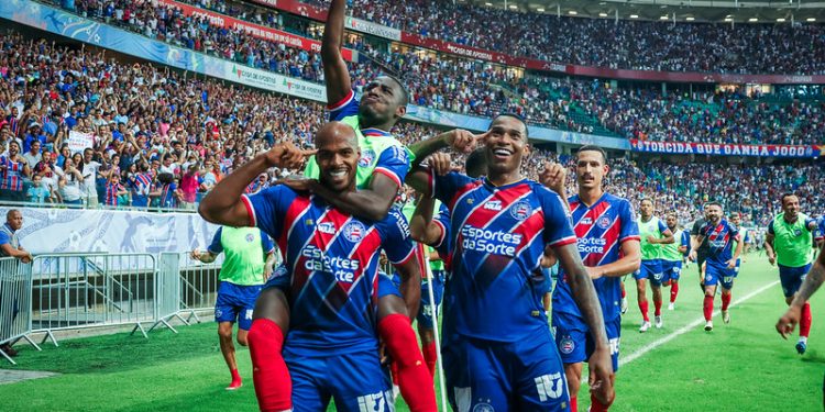 Bahia vira contra Cruzeiro e retorna ao G-4 do Brasileirão