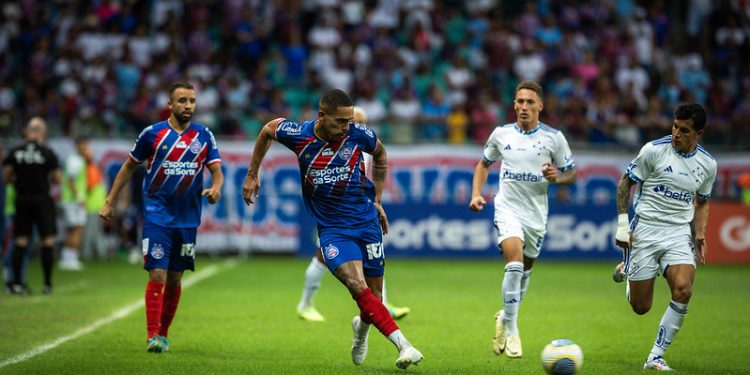 Bahia vira contra Cruzeiro e retorna ao G-4 do Brasileirão