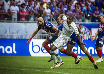 Com mais de 38 mil torcedores na Fonte Nova, Bahia vacila e perde para o Cuiabá por 2 a 1