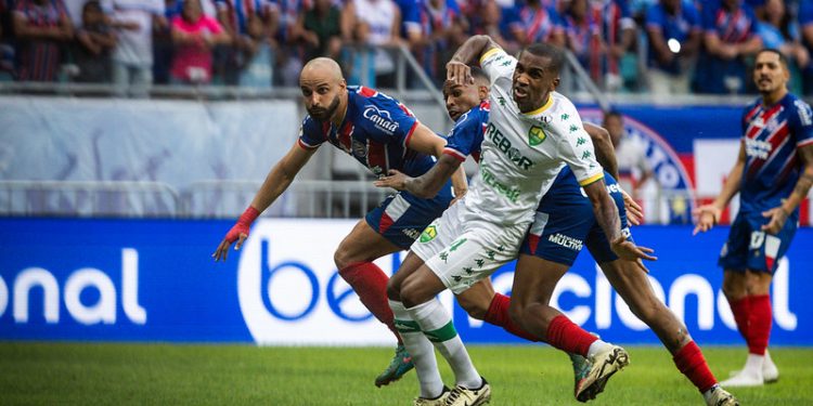 Com mais de 38 mil torcedores na Fonte Nova, Bahia vacila e perde para o Cuiabá por 2 a 1