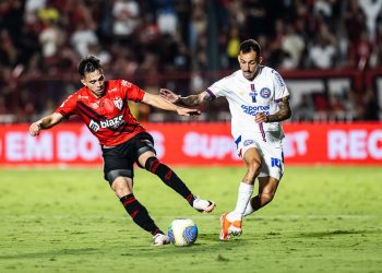 Jean Lucas marca no último minuto e garante empate do Bahia fora de casa contra o Atlético-GO