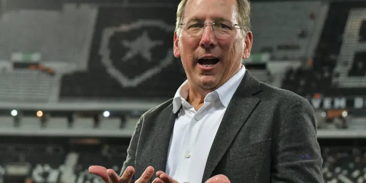 “Não é meu confronto favorito”, diz John Textor sobre enfrentar o Bahia na Copa do Brasil