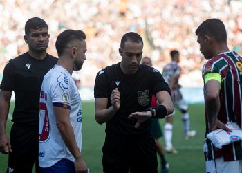 Bahia desperdiça chances e acaba derrotado pelo Fluminense no Maracanã