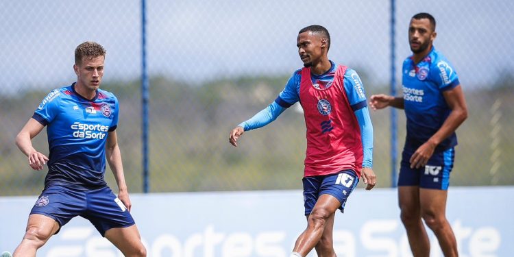 Com Gilberto em campo, Bahia encerra preparação para enfrentar o RB Bragantino no Brasileirão
