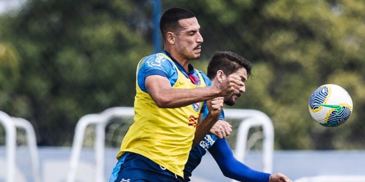 Com presença do sub-17, Bahia realiza penúltimo treino antes de enfrentar o Botafogo no Brasileirão