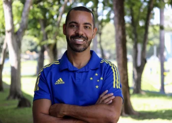 Ex-Cruzeiro, Felipe Freitas é anuncia como novo treinador do time feminino do Bahia