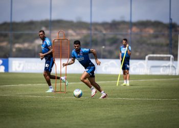 Sem Everton Ribeiro e Biel, Bahia continua preparação para jogo contra o Grêmio no Campeonato Brasileiro