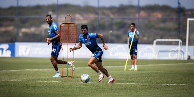 Sem Everton Ribeiro e Biel, Bahia continua preparação para jogo contra o Grêmio no Campeonato Brasileiro