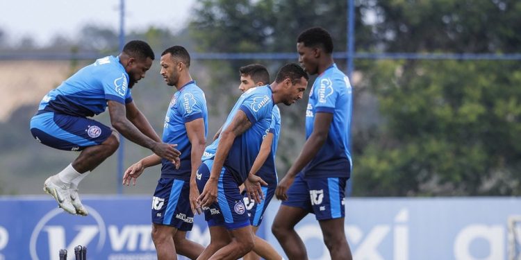 Bahia realiza coletivo com atletas do Sub-17 e Sub-20 durante preparação para Copa do Brasil