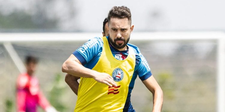 Com análise na sala de vídeo, Bahia segue preparação para enfrentar o Flamengo na Copa do Brasil