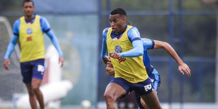Com treino tático, Bahia segue preparação para enfrentar o Flamengo na Copa do Brasil