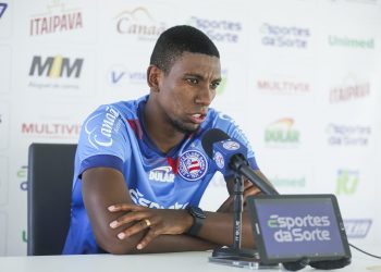 “Não podemos ficar a semana toda lamentando o que aconteceu”, diz Kanu sobre as derrotas do Bahia