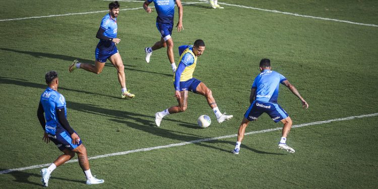 Com atividade técnica, Bahia inicia preparação para enfrentar o Vasco da Gama no Brasileirão