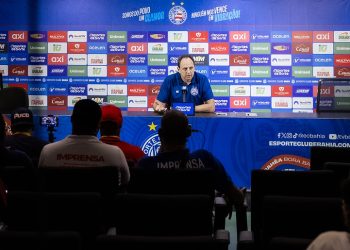 ‘Agora é tentar vencer o Cuiabá, e tentar se manter na briga pelo objetivo que temos’, diz Ceni após empate