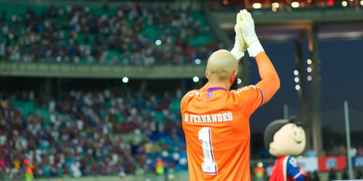 Danilo Fernandes renova com o Bahia por mais uma temporada