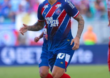 Everaldo recusa proposta do Vitória e decide permanecer no Bahia