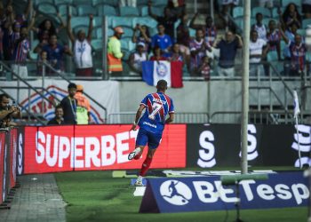 Em seu 100º jogo pelo Bahia, Ademir marca e projeta títulos na temporada: ‘Conquistar coisas grandes’