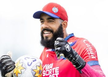 Goleiros do Bahia vão desembarcar em La Paz antes do restante da delegação