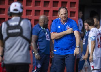 Ceni analisa desempenho do Bahia no Barradão e alerta para desafios na Libertadores