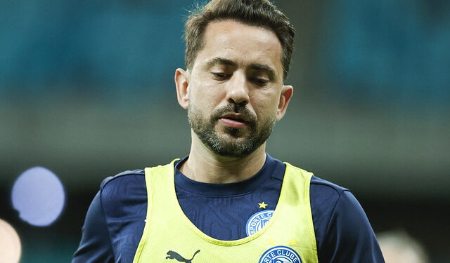 Everton Ribeiro será desfalque para decisão contra o América de Cali, na Colômbia