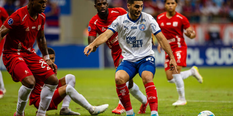 América de Cali x Bahia: onde assistir, prováveis escalações, horário e palpites do jogo da Sul-Americana