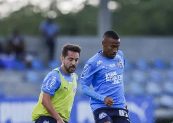 Com foco em passes e finalizações, Bahia encerra preparação para enfrentar o Atlético-MG