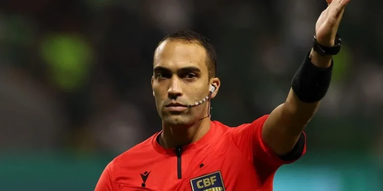 Davi de Oliveira Lacerda é escalado para apitar Bahia x Atlético-MG no Campeonato Brasileiro