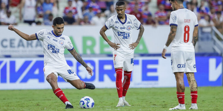 Rodrigo Nestor comemora gol e destaca importância do empate do Bahia contra o Fortaleza