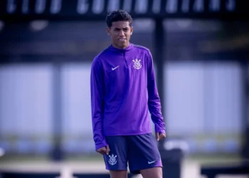 Bahia acerta contratação de promessa do Corinthians após pagar multa rescisória