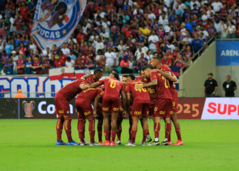 Tiago marca no apagar das luzes e Bahia se classifica à final da Copa do Nordeste