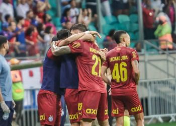 Em noite de reviravoltas, Bahia empata com o Fluminense na Arena Fonte Nova